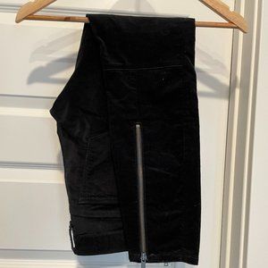 Gap black velvet skinny pant